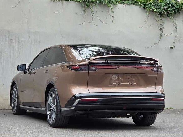 2025 Mazda EZ-6 28.4 kWh, коричневый - вид 4