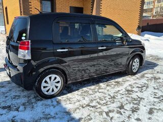 2013 Toyota Spade, чёрный, 850000 рублей, вид 4