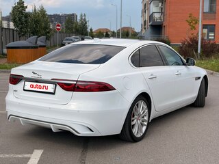 2022 Jaguar XF II Рестайлинг, белый, 5300000 рублей, вид 5