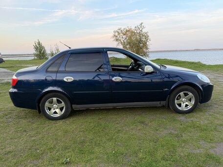 2009 Lifan Breez (520), синий, 300000 рублей, вид 2