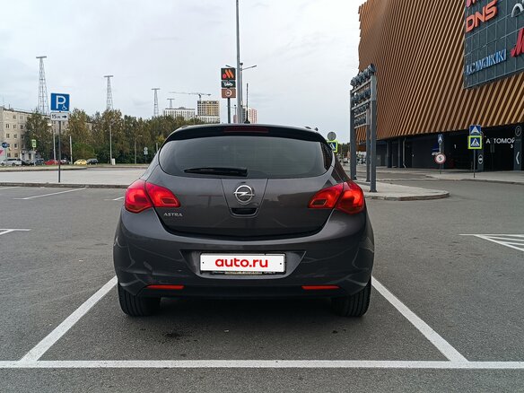 2011 Opel Astra J, серый, 605000 рублей - вид 4