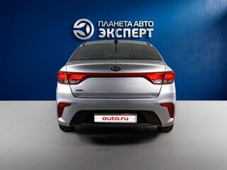 2018 Kia Rio IV, серебристый, 1345000 рублей, вид 5