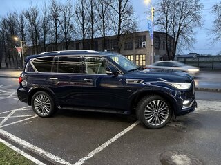 2018 Infiniti QX80 I Рестайлинг 2, синий, 4180000 рублей, вид 2