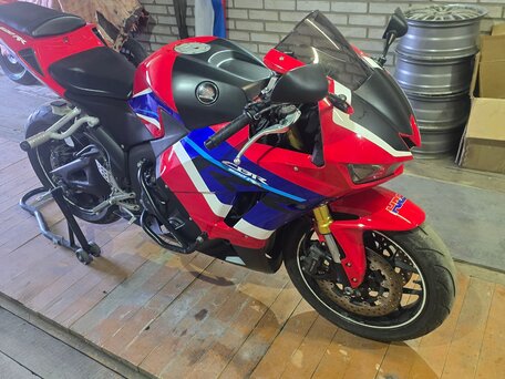 2016 Honda CBR 600RR, красный, 780000 рублей, вид 3