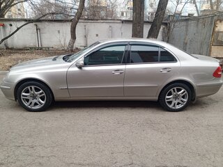 2004 Mercedes-Benz E-Класс 200 III (W211, S211), бежевый, 850000 рублей, вид 2