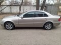 2004 Mercedes-Benz E-Класс 200 III (W211, S211), бежевый, 850000 рублей - вид 1