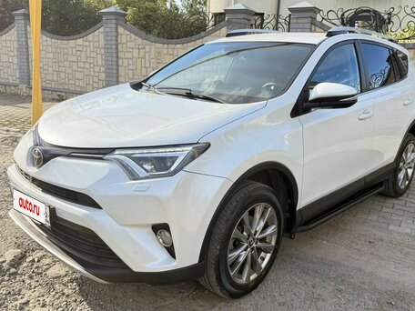 2018 Toyota RAV4 IV (XA40) Рестайлинг, белый, вид 1