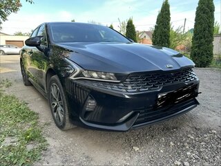 2020 Kia K5 III, чёрный, 1700000 рублей, вид 1