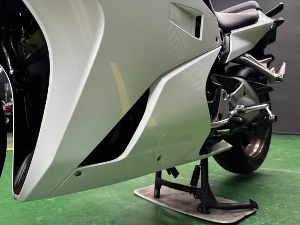 2017 Honda VFR 800, белый, 785000 рублей - вид 22