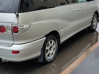 2003 Toyota Estima II Рестайлинг, серебристый, 600000 рублей, вид 3
