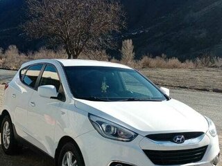 2015 Hyundai ix35 I Рестайлинг, белый, 1400000 рублей, вид 2