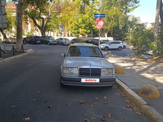 1991 Mercedes-Benz W124 200, голубой, 800000 рублей, вид 5