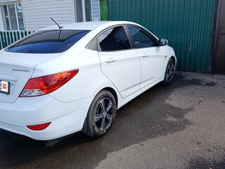 2011 Hyundai Solaris I, белый, 879000 рублей, вид 1