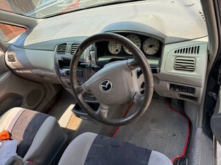 2001 Mazda Premacy I (CP), чёрный, 280000 рублей, вид 4