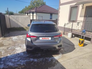 2019 Mitsubishi Outlander Sport I Рестайлинг 3, серый, 1870000 рублей, вид 4