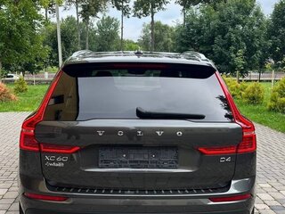 2019 Volvo XC60 II, зелёный, 2400000 рублей, вид 5