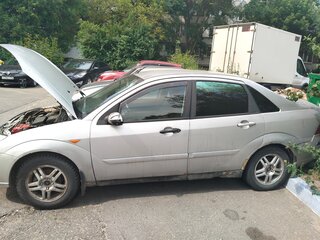 2001 Ford Focus I Рестайлинг, серебристый, 145000 рублей, вид 1