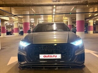 2019 Audi Q8 55 TFSI I (4M), серый, 4245000 рублей, вид 2