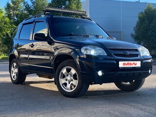 2010 Chevrolet Niva I Рестайлинг, чёрный, 450000 рублей, вид 1