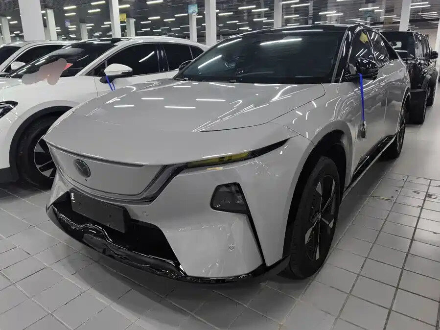 Открыть фотографии: Mazda EZ-60