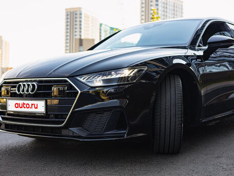 2021 Audi A7 45 TFSI II (4K), чёрный, 4380000 рублей, вид 3