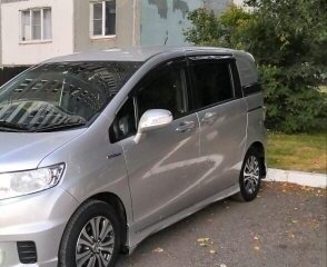 2012 Honda Freed Spike I Рестайлинг, серебристый, 1965000 рублей, вид 3