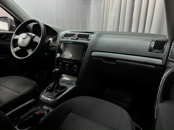 2011 Skoda Octavia II (A5) Рестайлинг, серый - вид 10