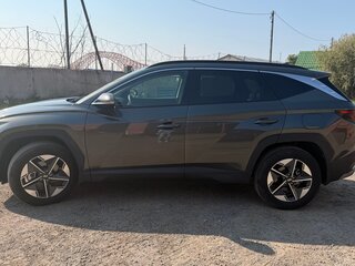2024 Hyundai Tucson IV Рестайлинг, серый, 4000000 рублей, вид 5