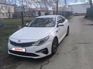 2018 Kia Optima IV Рестайлинг, белый, 1000000 рублей, вид 2