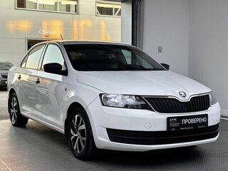 2017 Skoda Rapid I Рестайлинг, белый, 920000 рублей, вид 3
