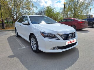 2012 Toyota Camry VII (XV50), белый, 1420000 рублей, вид 4