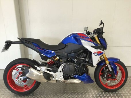 2024 BMW F 900 R, синий, 1277000 рублей, вид 2