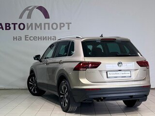 2019 Volkswagen Tiguan II, бежевый, 3000000 рублей, вид 4