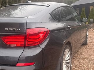 2011 BMW 5 серии Gran Turismo 530d xDrive VI (F10/F11/F07), чёрный, 1380000 рублей, вид 4