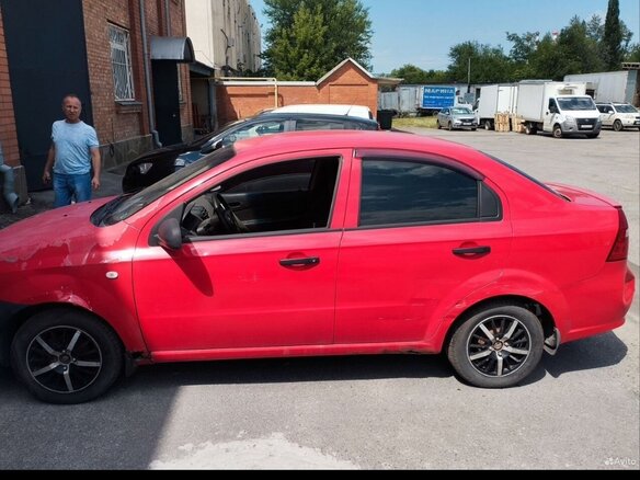 2007 Chevrolet Aveo I Рестайлинг, красный, 190000 рублей - вид 4