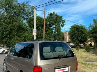 2005 Kia Carnival I Рестайлинг, бежевый, 680000 рублей, вид 3