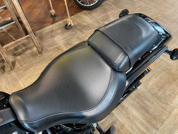 2020 Harley-Davidson Fat Boy, чёрный, 3500000 рублей - вид 17