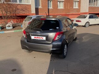 2010 Toyota Vitz III (XP130), серый, 615000 рублей, вид 3