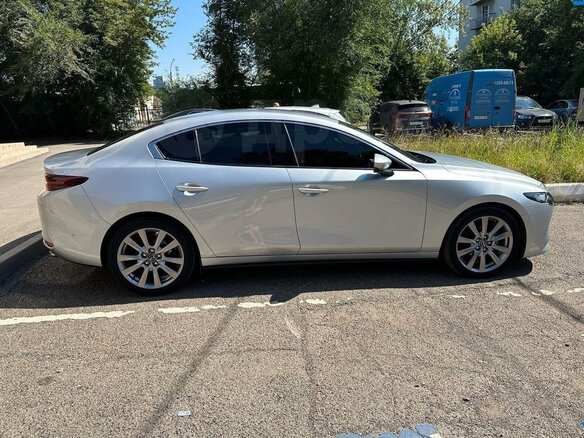 2022 Mazda 3 Axela IV (BP), серый, 1730000 рублей - вид 6