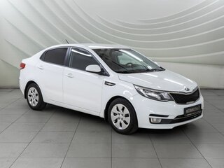 2016 Kia Rio III Рестайлинг, белый, 878000 рублей, вид 1