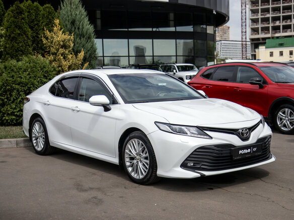 2019 Toyota Camry VIII (XV70), белый - вид 1