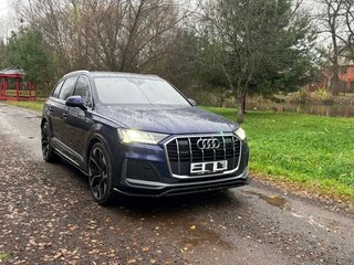 2020 Audi Q7 45 TDI II (4M) Рестайлинг, синий, 7000000 рублей, вид 4