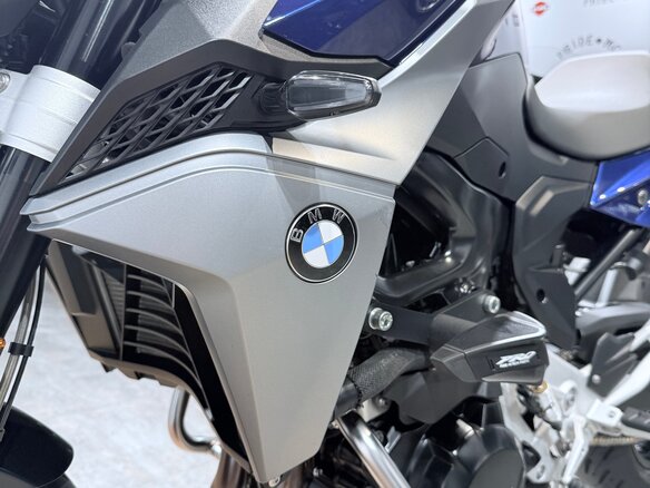 2020 BMW F 900 R, серебристый, 999000 рублей - вид 22