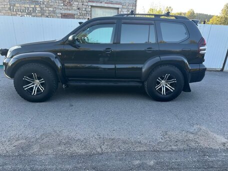 2007 Toyota Land Cruiser Prado 5-speed 120 Series Рестайлинг, чёрный, 2870000 рублей, вид 2