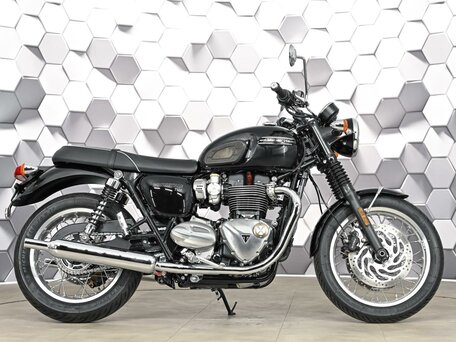 2025 Triumph Bonneville T120, чёрный, 1599000 рублей, вид 3