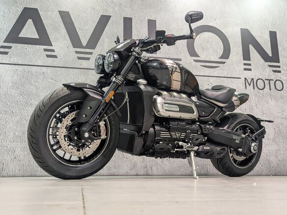 2020 Triumph Rocket III, чёрный, 3900000 рублей - вид 24