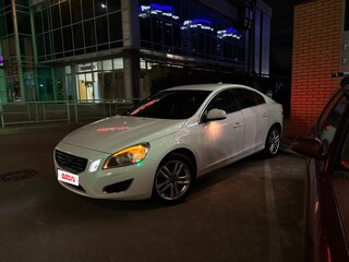 2010 Volvo S60 II, белый, 1000000 рублей, вид 1