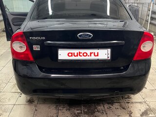 2011 Ford Focus II Рестайлинг, чёрный, 540000 рублей, вид 3