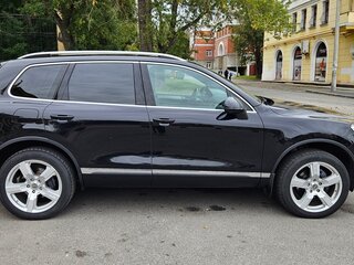 2012 Volkswagen Touareg II, чёрный, 2500000 рублей, вид 5