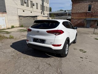 2015 Hyundai Tucson III, белый, 1990000 рублей, вид 2